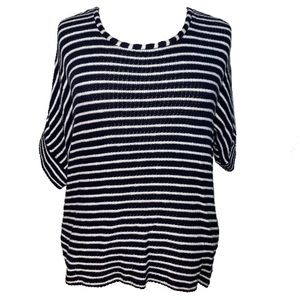 Limited dark navy/white sweater